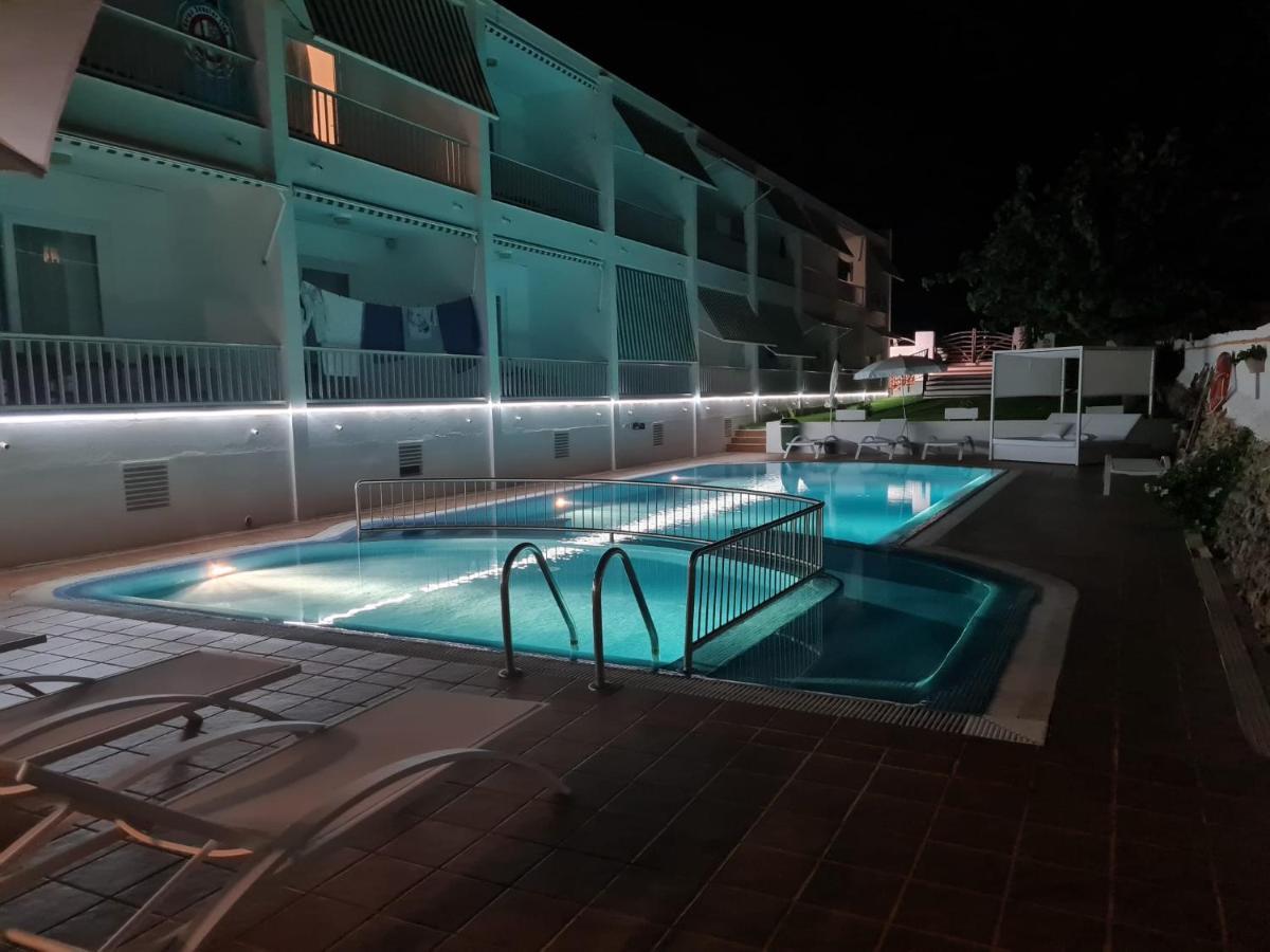Hostal S'Algaret 福尔内利斯 外观 照片