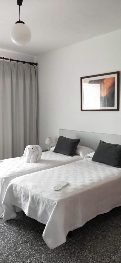 Hostal S'Algaret 福尔内利斯 外观 照片
